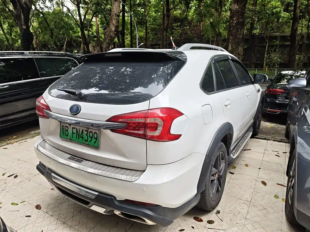 BYD Tang New Energy — миниатюра 5