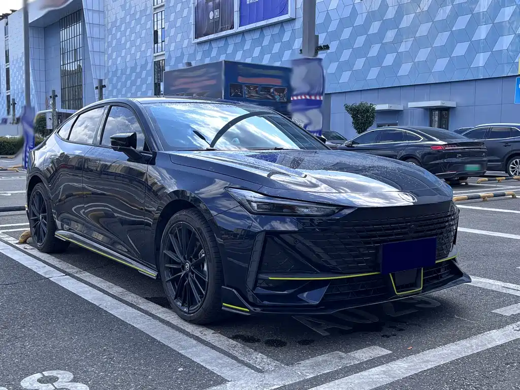 Changan UNI-V — миниатюра 3