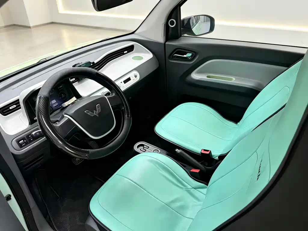 Wuling MINIEV — миниатюра 4