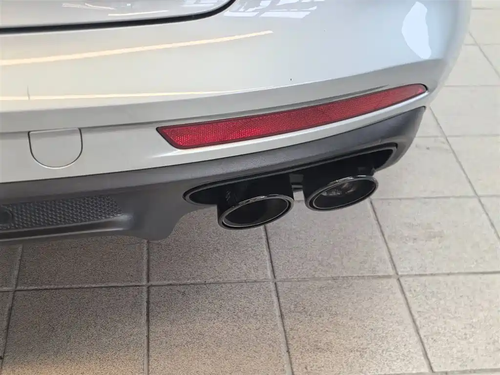 Porsche Panamera — миниатюра 19