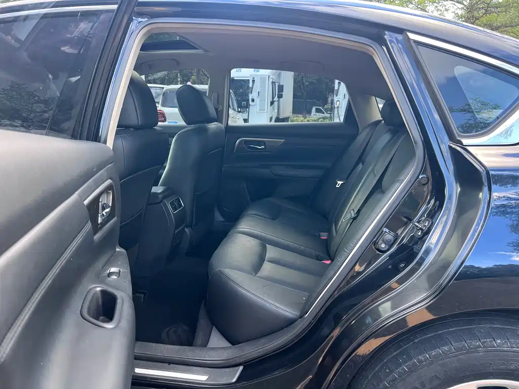 Nissan Teana — миниатюра 14
