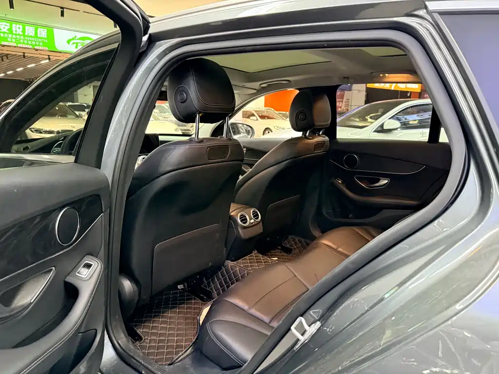 Mercedes-Benz C-Class (Import) — миниатюра 8
