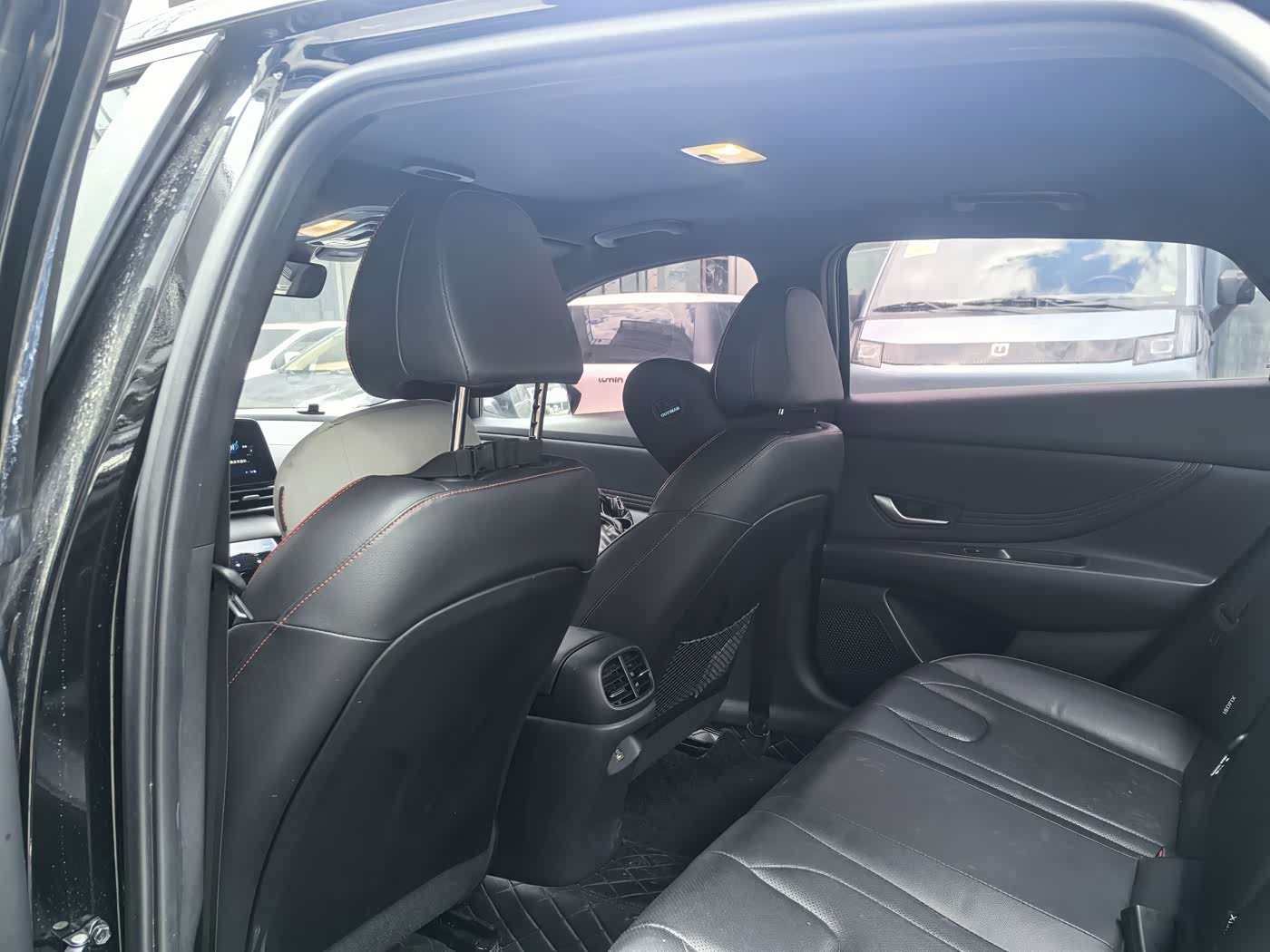 Hyundai Elantra 1.5 л 2023 г. Чёрный, пробег 37000 км