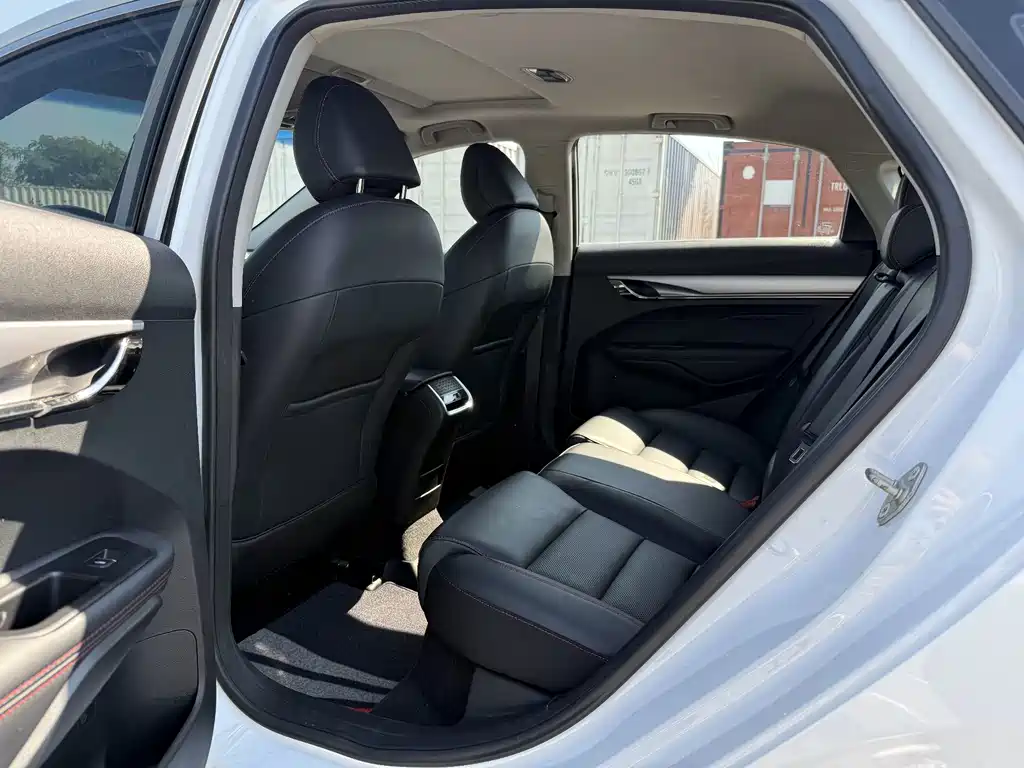 Geely Binrui — миниатюра 5