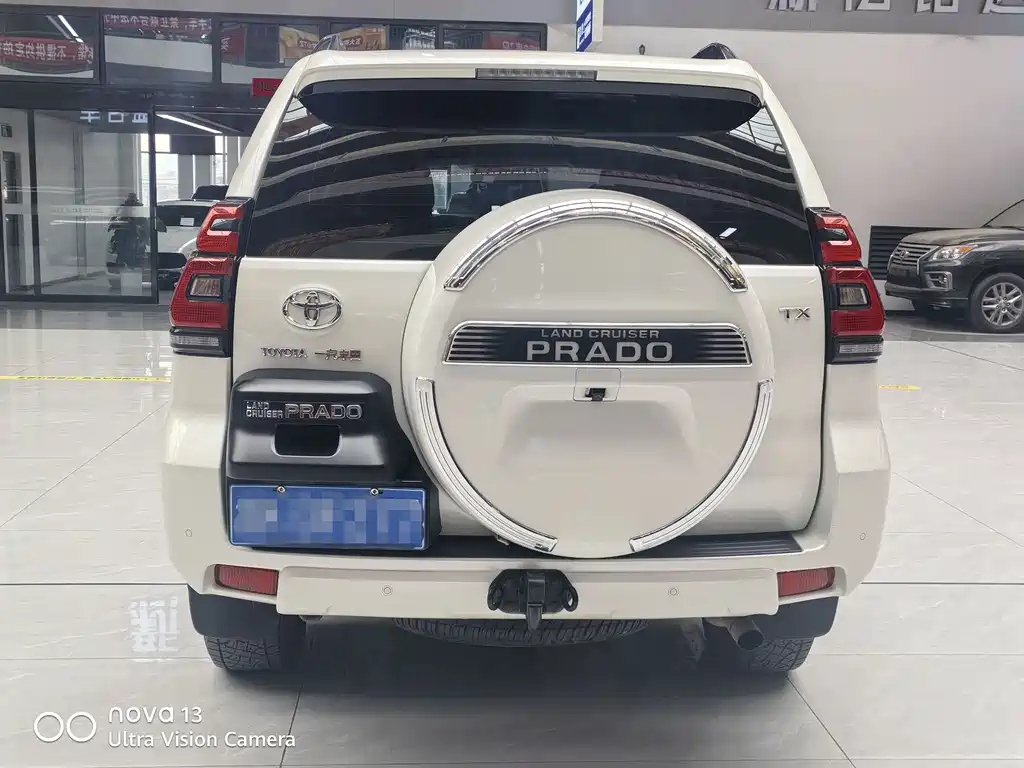 TOYOTA PRADO