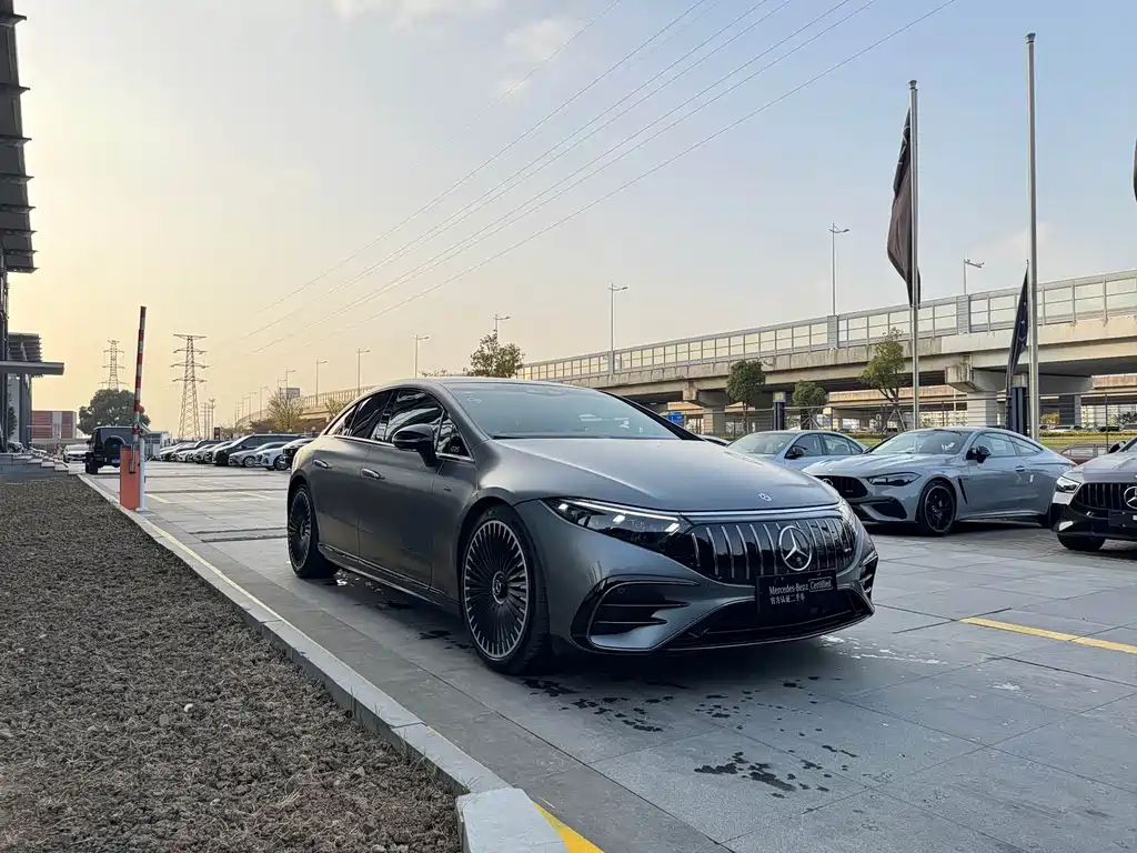 MERCEDES-BENZ EQS AMG