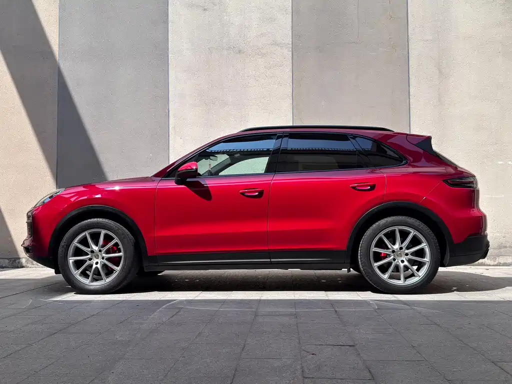 Porsche Cayenne — миниатюра 15