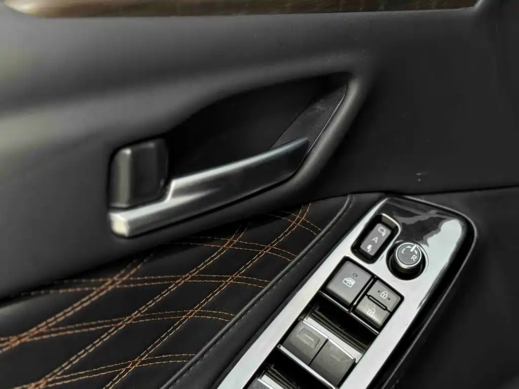 Toyota Avalon 2024 2.0L