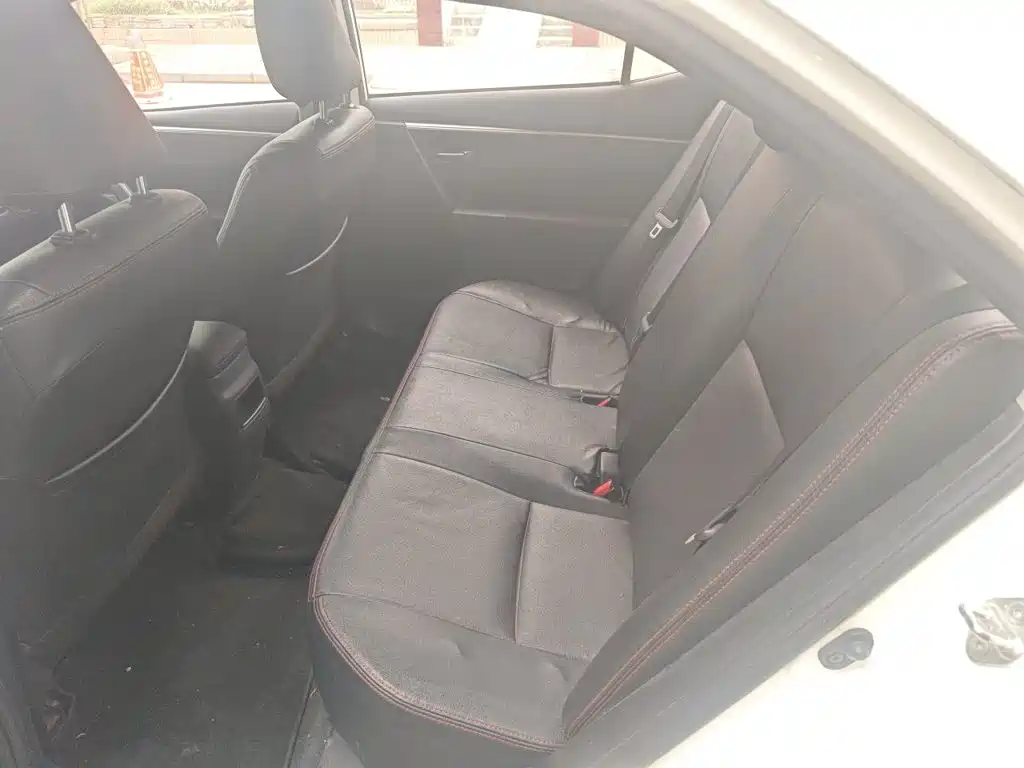 Toyota Corolla — миниатюра 13
