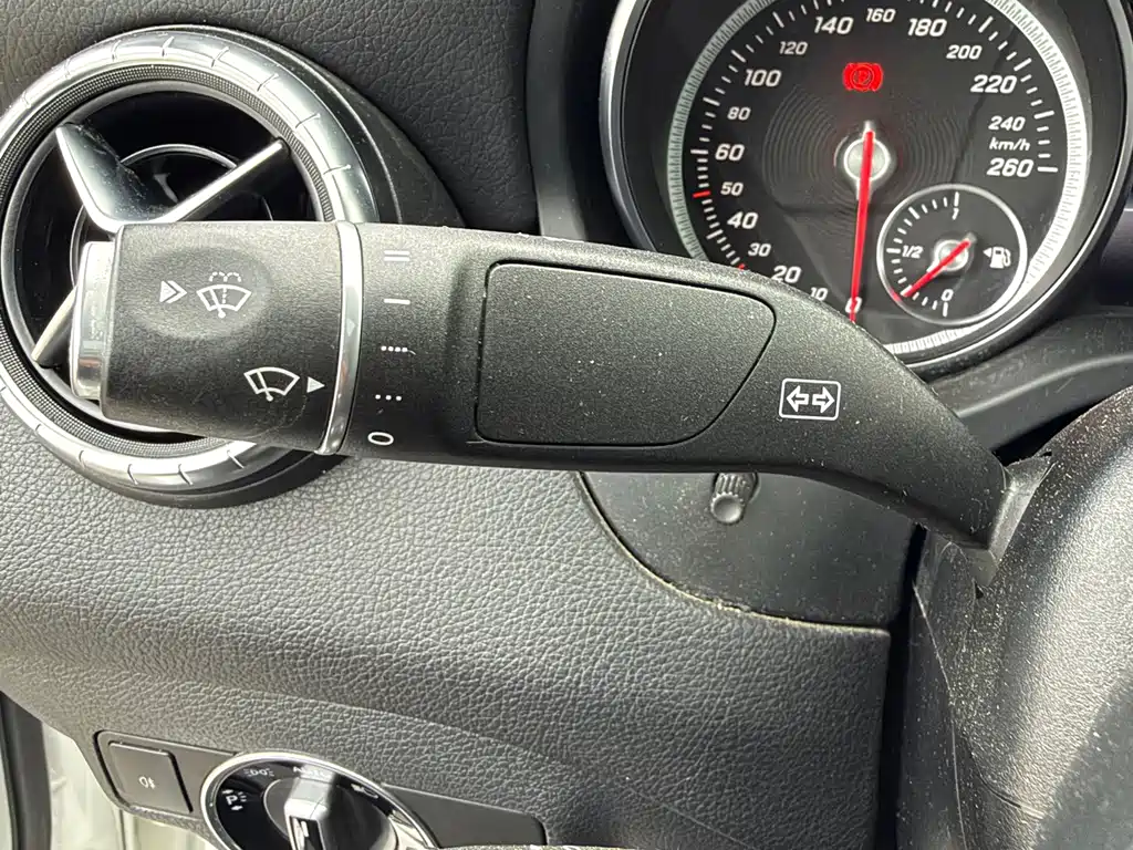 Mercedes-Benz CLA (Import) — миниатюра 32