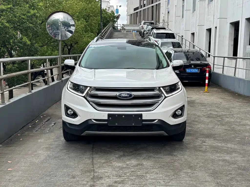 Ford Edge — миниатюра 2