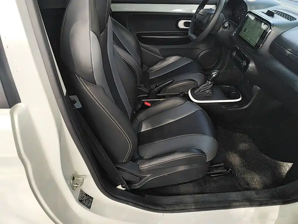 Roewe Clever — миниатюра 25