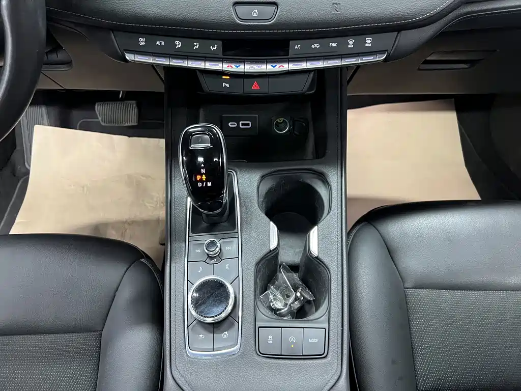Cadillac XT4 — миниатюра 9