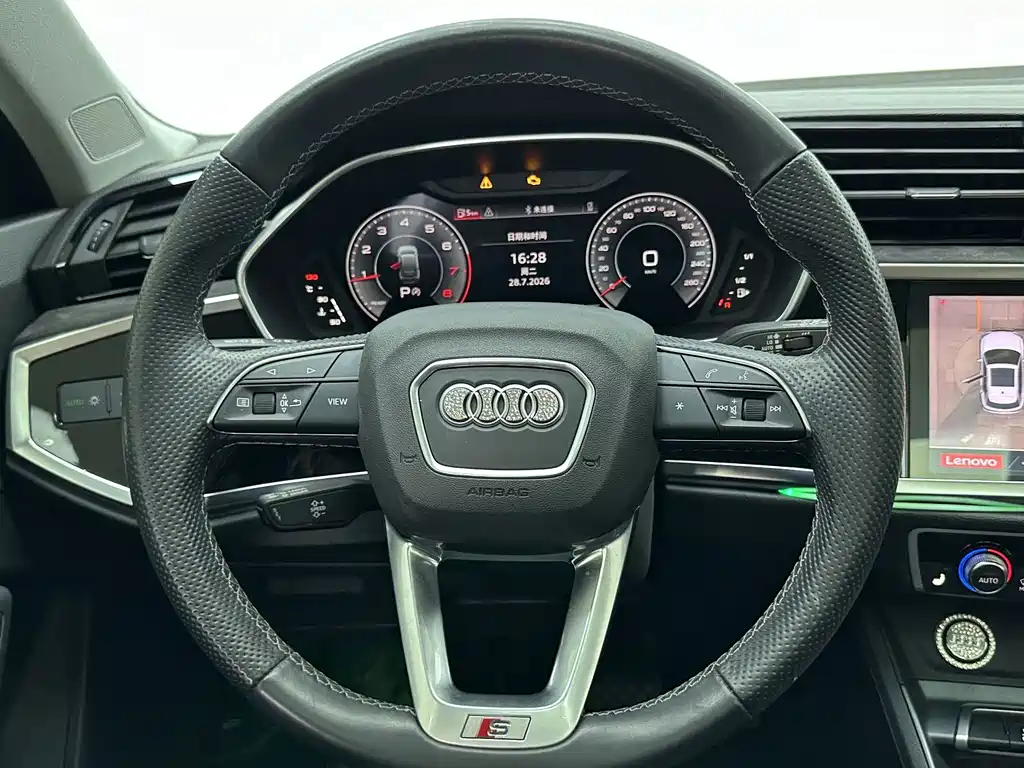 Audi Q3 Sportback — миниатюра 12