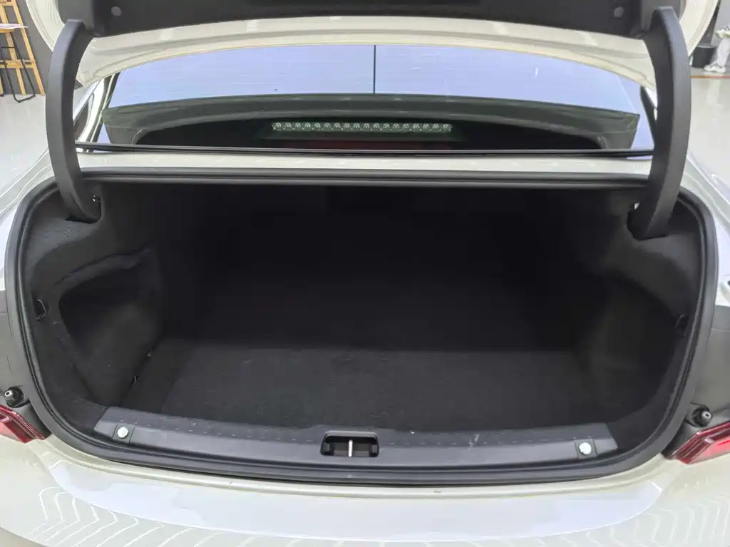 Volvo S90 2020 T8 E Luxury