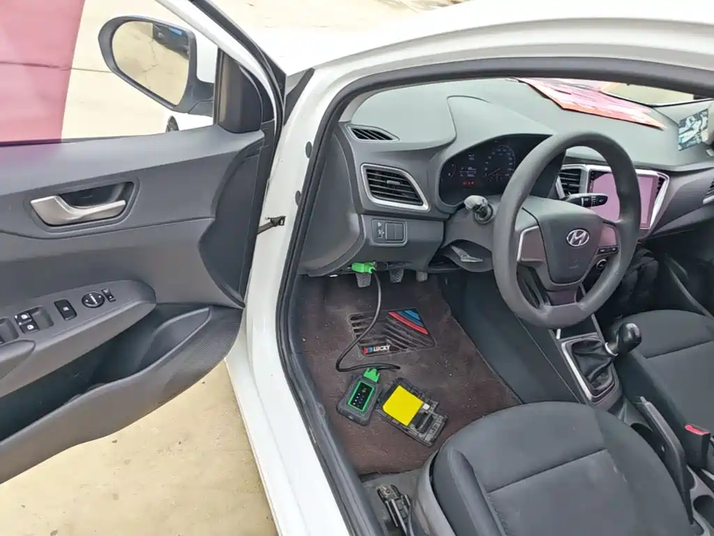 Hyundai Verna — миниатюра 16