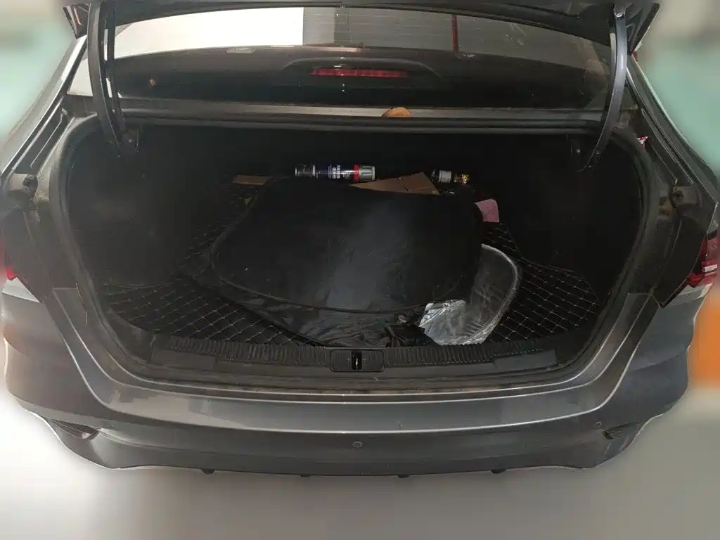 Roewe i5 — миниатюра 20