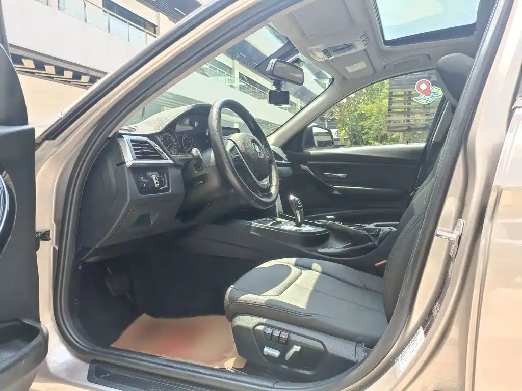 BMW 3 Series — миниатюра 14
