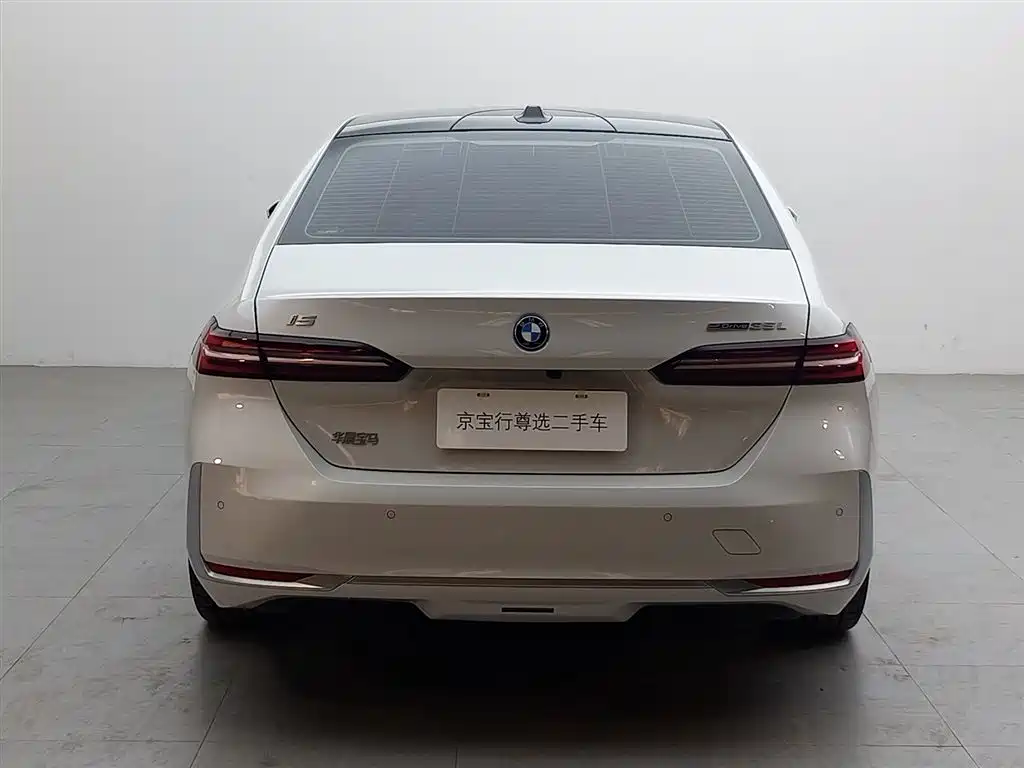 BMW i5 2024 eDrive 35L Luxury