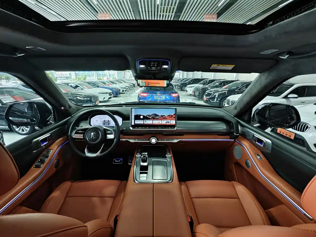 TANK TANK 700 NEW ENERGY