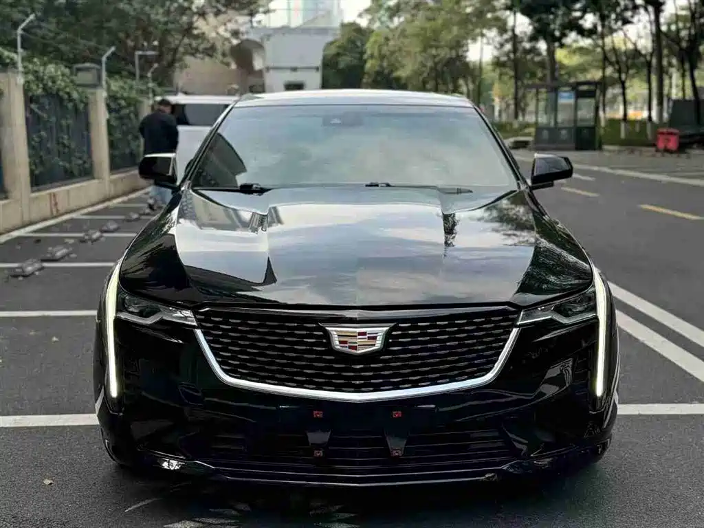 Cadillac CT4 2022