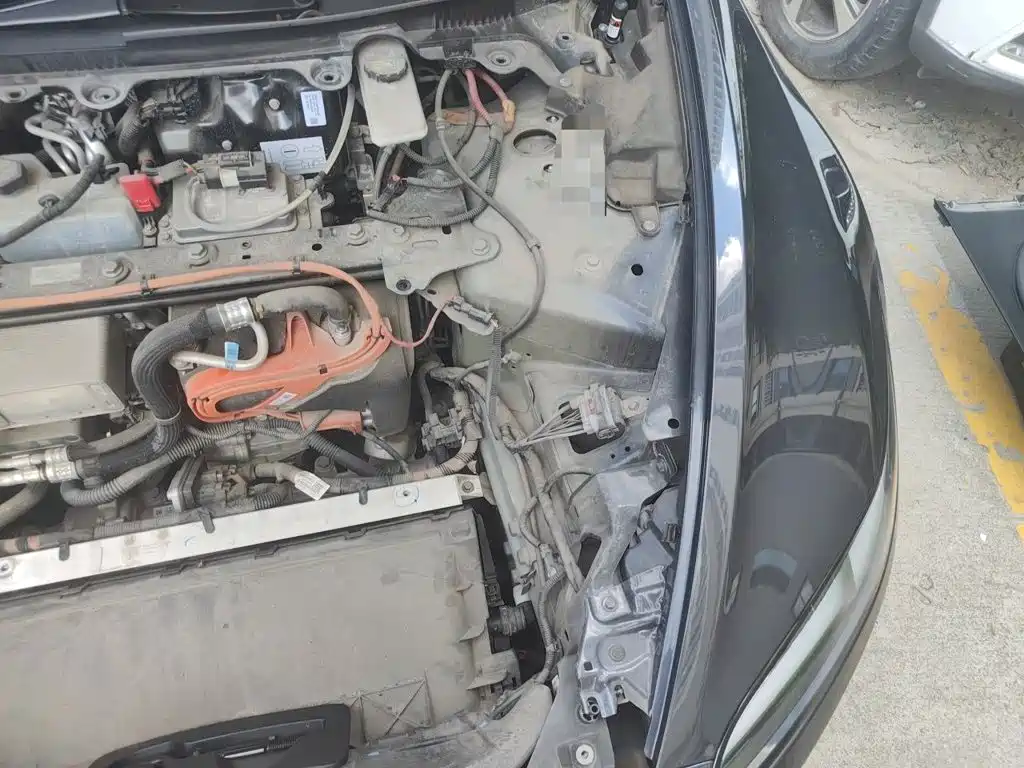 Tesla Model 3 — миниатюра 21