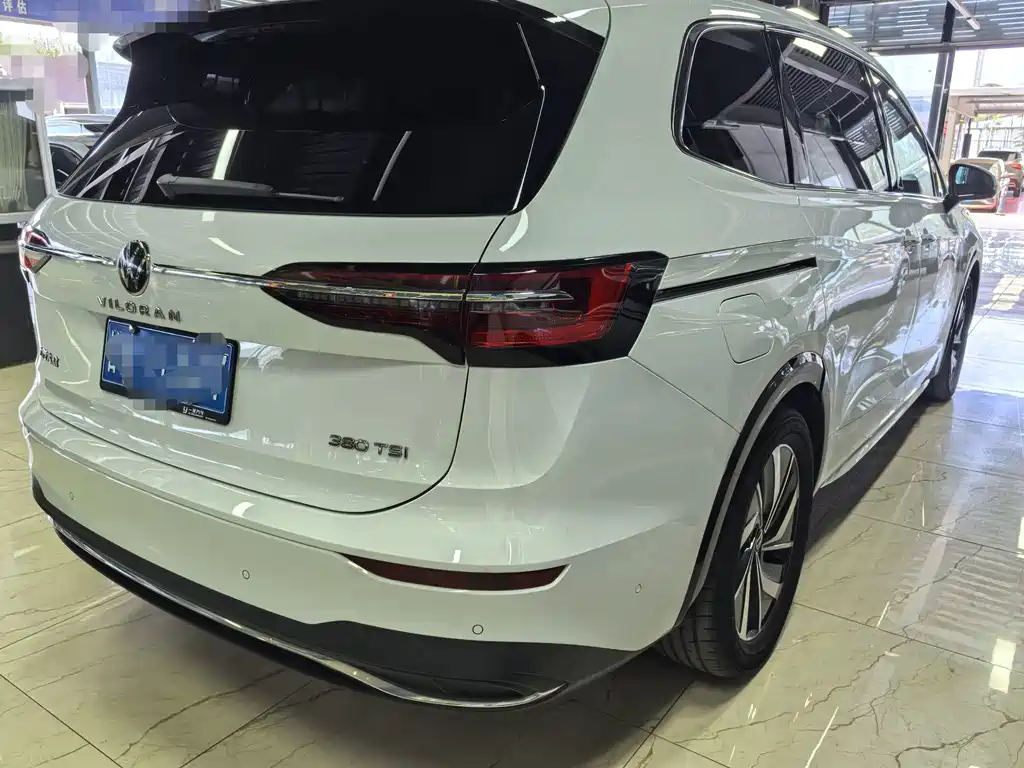 Volkswagen Viloran 380TSI Premium Speed Edition, фото 6