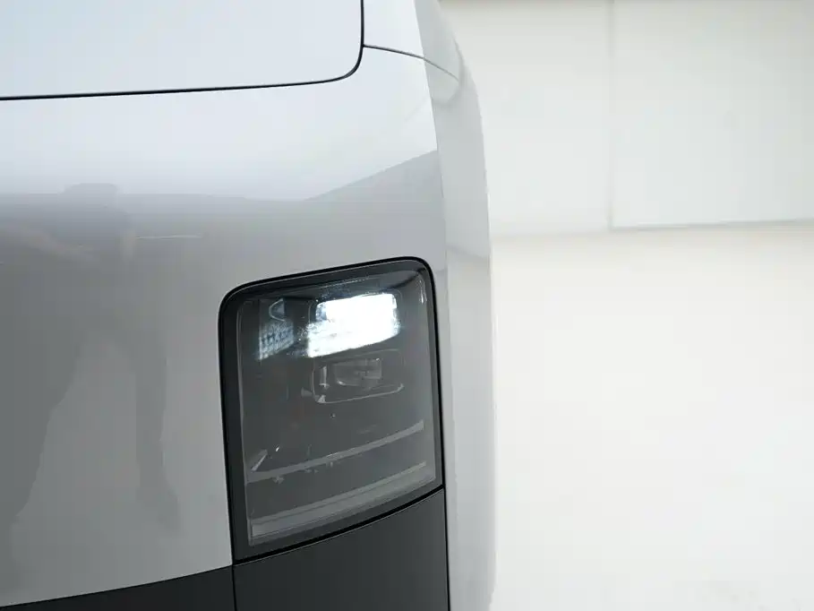 Li Auto Li MEGA — миниатюра 14