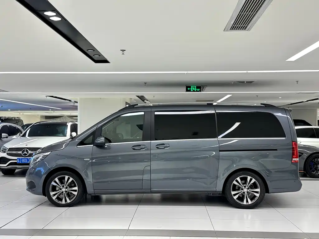 Mercedes-Benz 奔驰V级(进口) — миниатюра 4