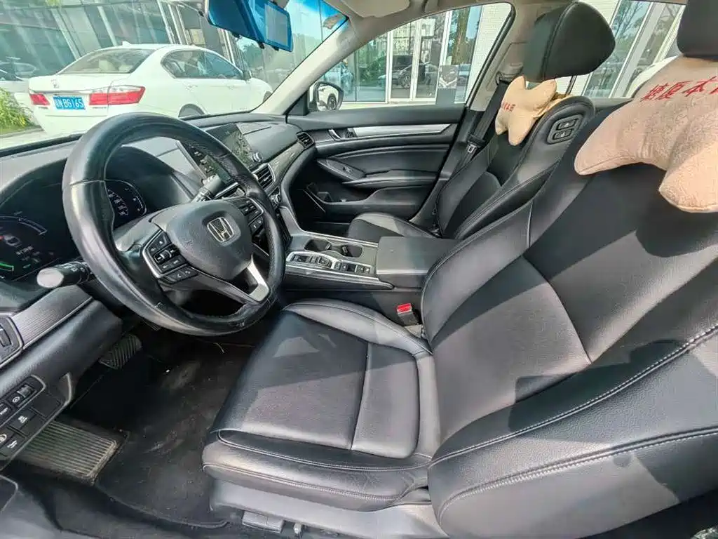 Honda Accord — миниатюра 7