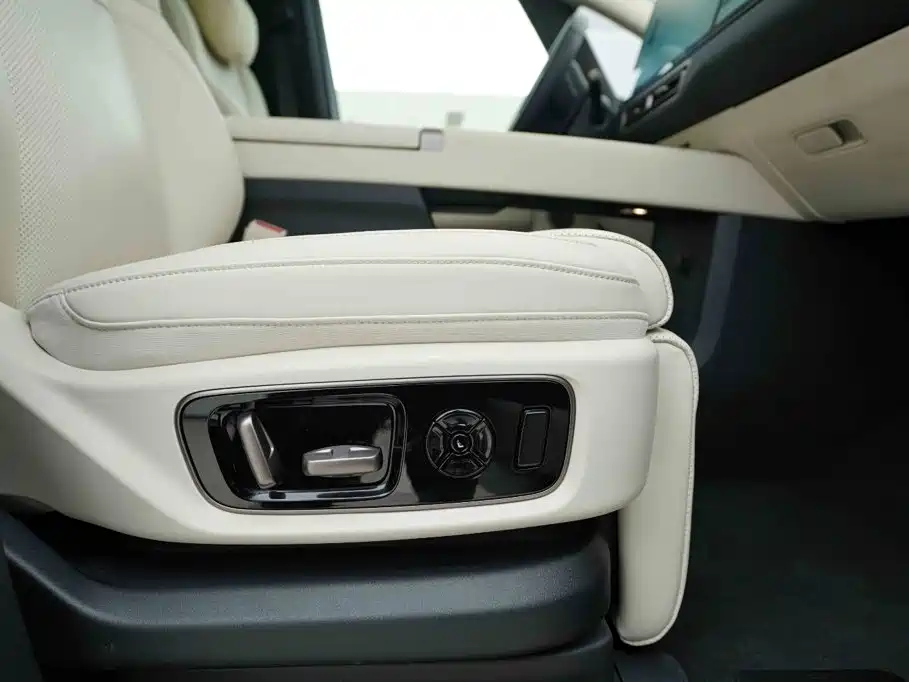 Li Auto Li MEGA — миниатюра 21