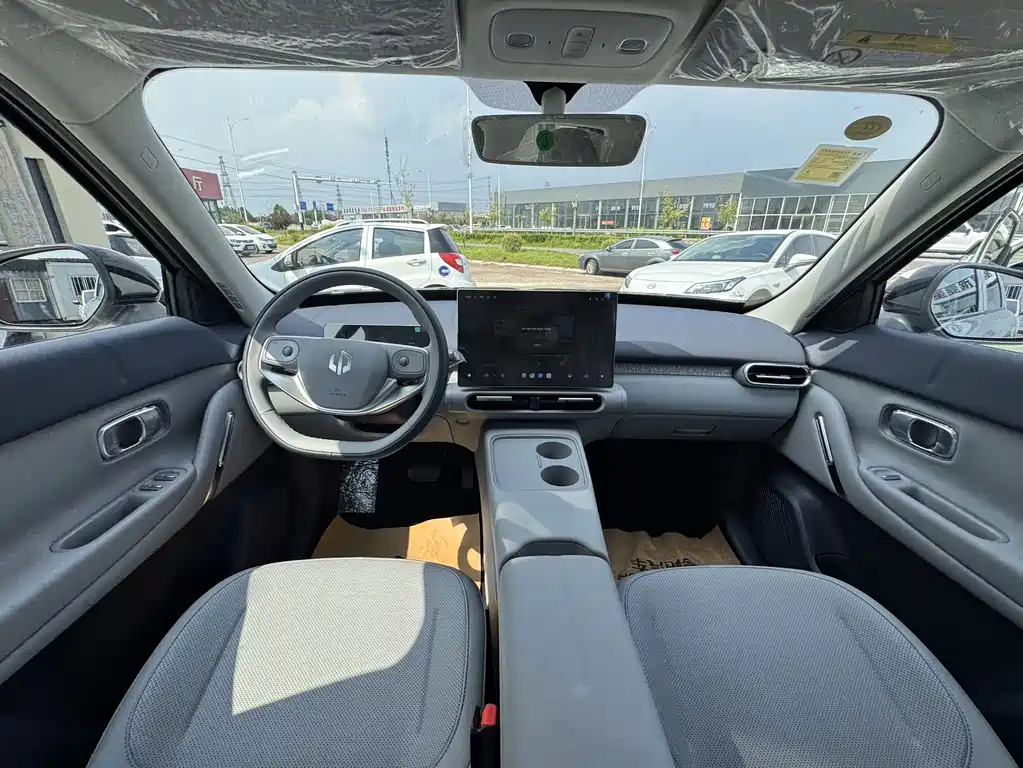 Leapmotor A10 - фото 5