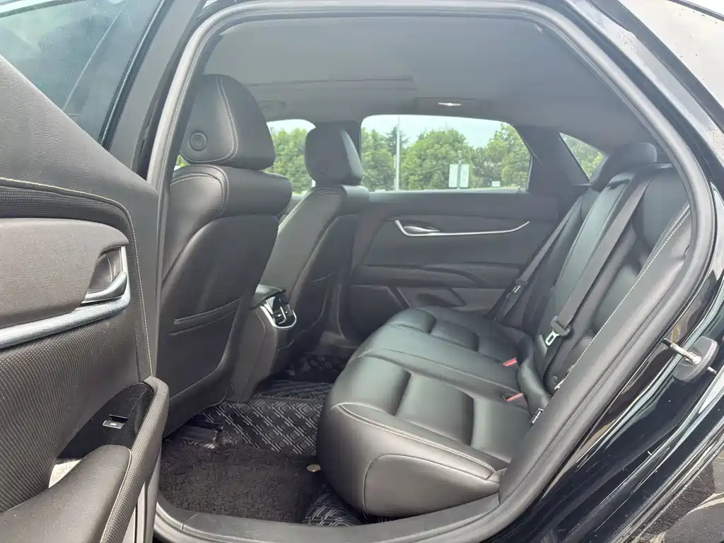 Cadillac XTS — миниатюра 4