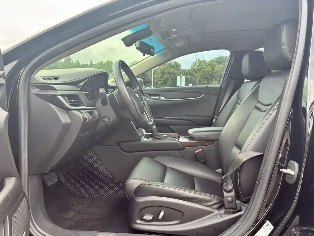 Cadillac XTS — миниатюра 6