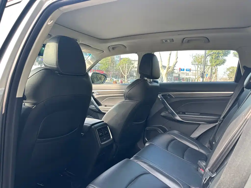 GEELY AUTOMOBILE BOYUE