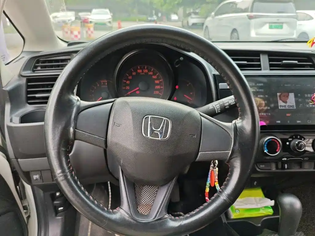 Honda Fit — миниатюра 12