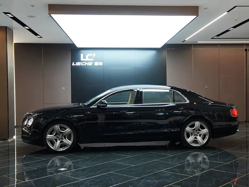 Bentley Flying Spur 2013 6.0T W12 Luxury
