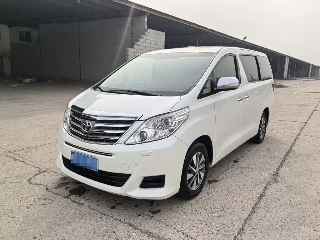 Toyota Alphard 2014