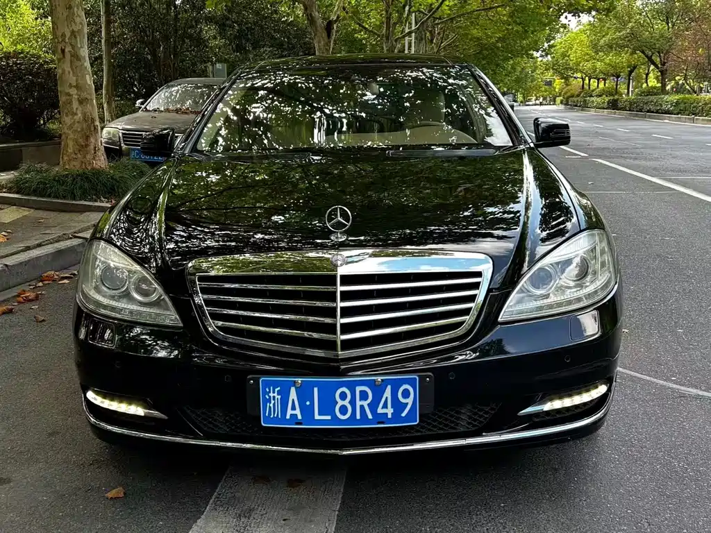 Mercedes-Benz S-Class — миниатюра 2