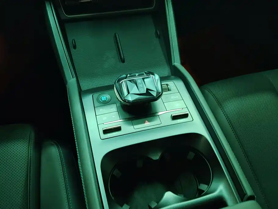 BYD Qin L — миниатюра 16