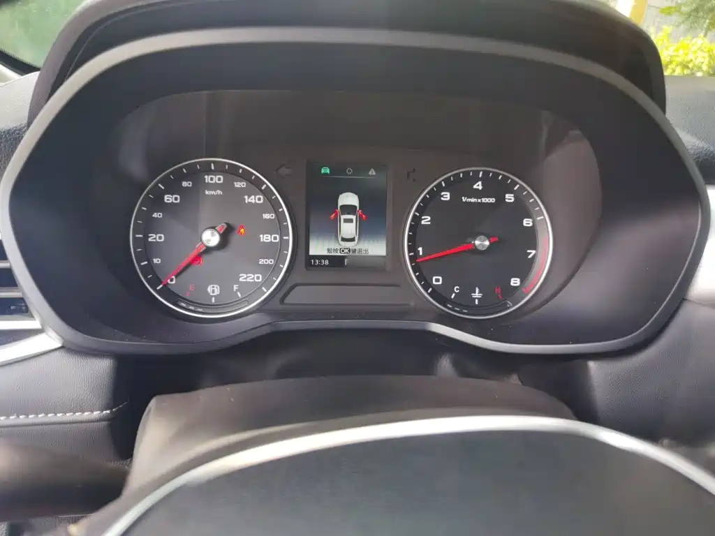 Roewe i5 — миниатюра 4