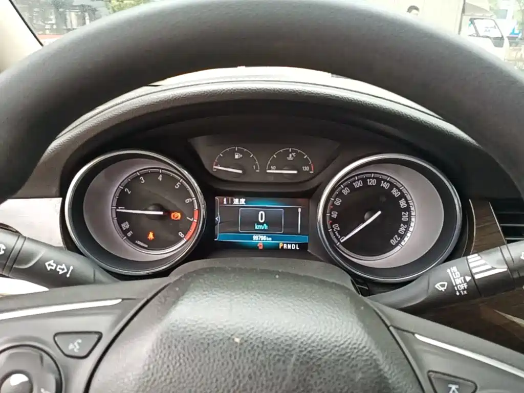 Buick Verano — миниатюра 12
