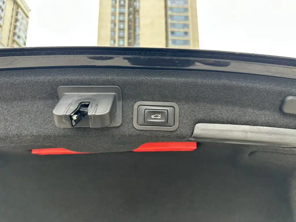 Audi A6L — миниатюра 32