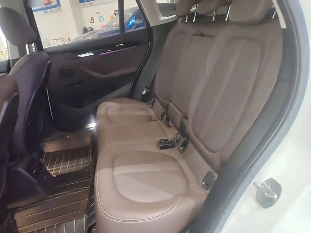 BMW X1 — миниатюра 17