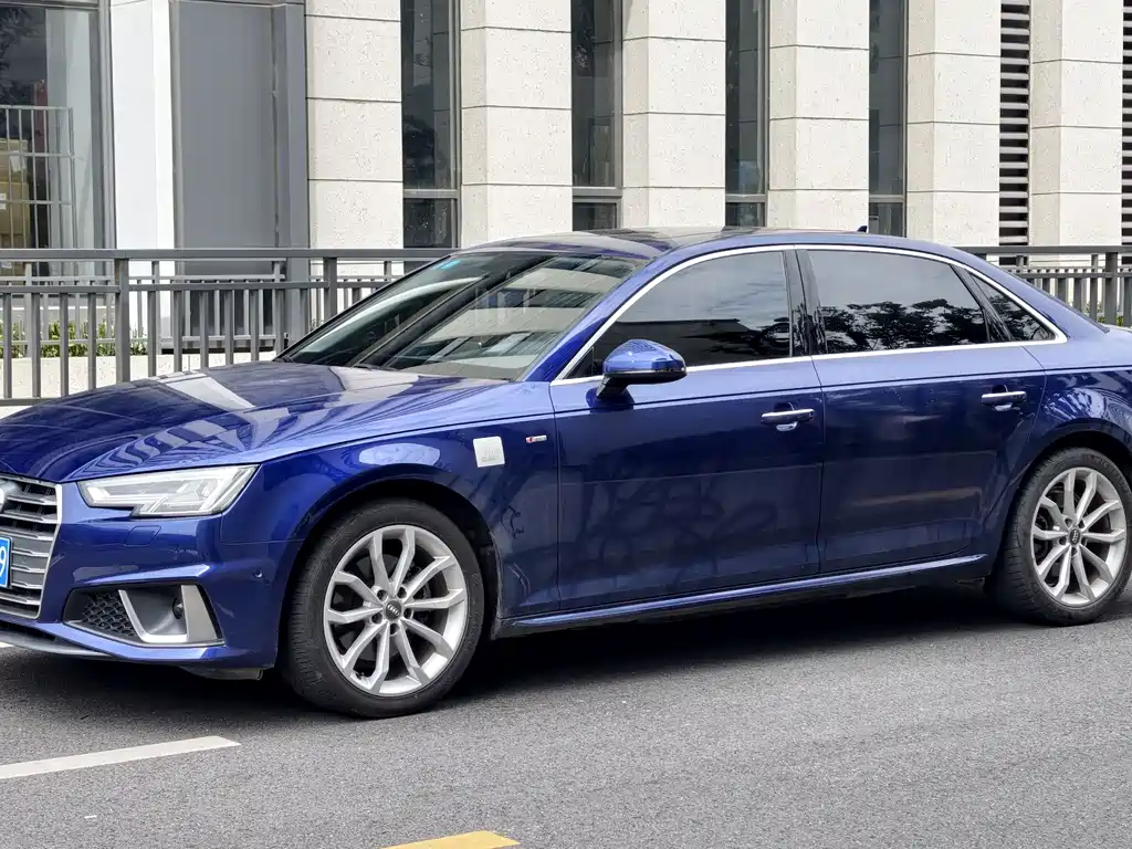 Audi A4L 2019 40 TFSI Fashion VI