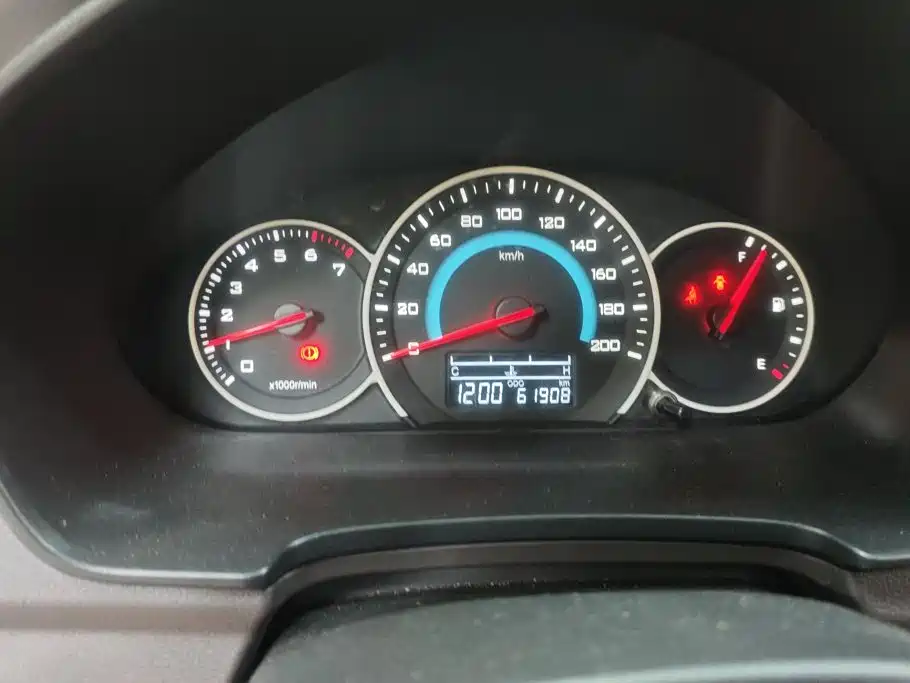 Wuling Hongguang V — миниатюра 14