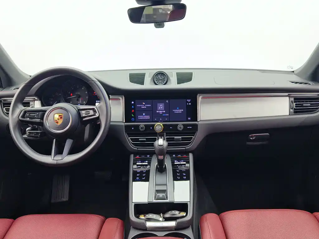Porsche Macan — миниатюра 9