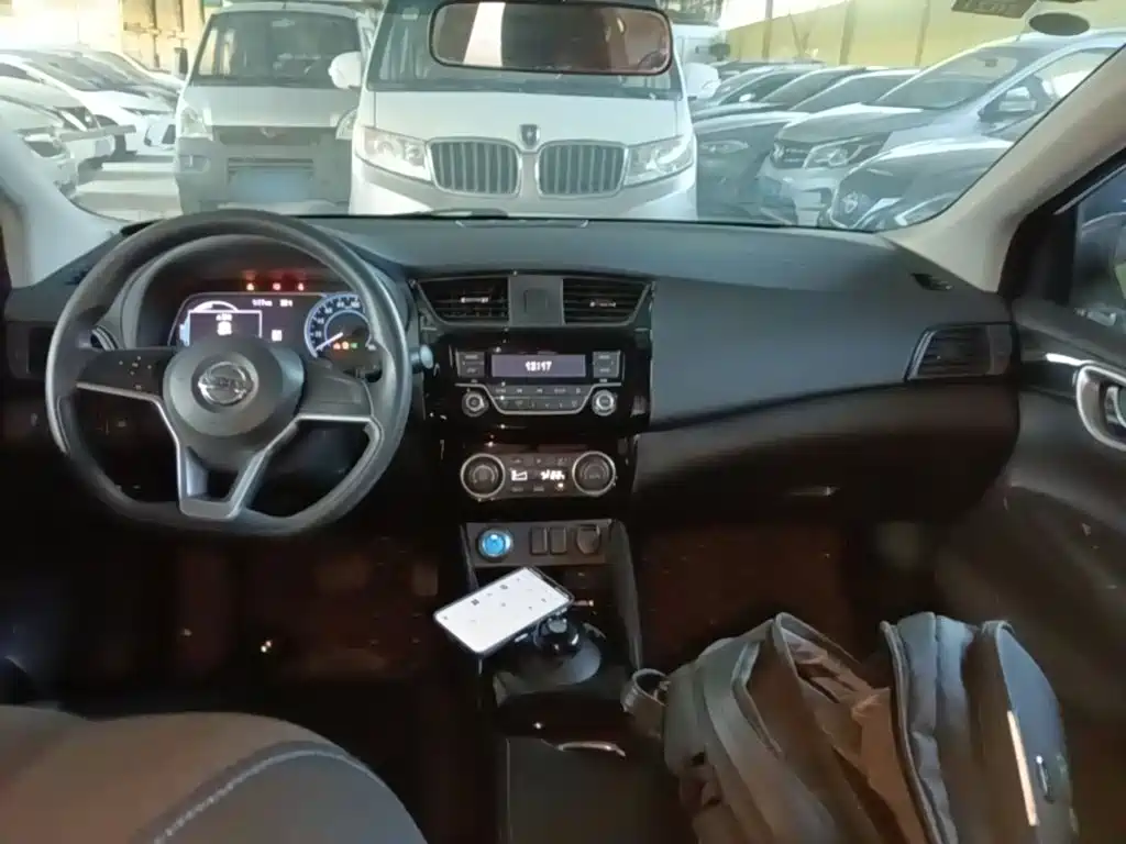 Nissan Sylphy EV — миниатюра 10