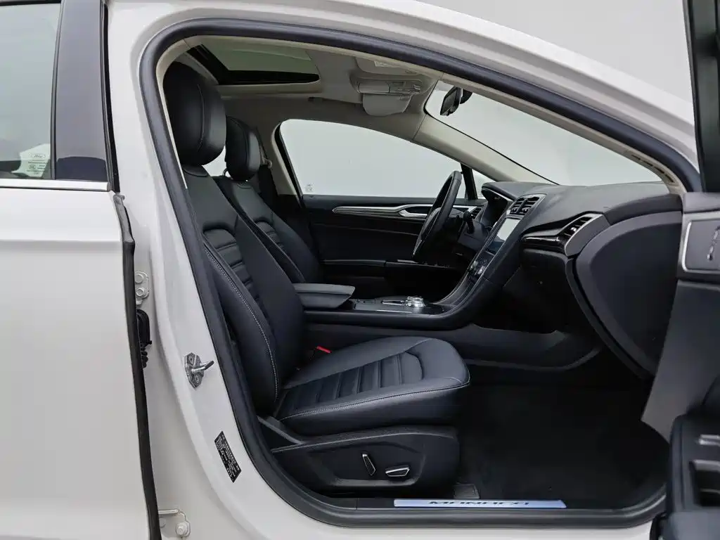 Ford Mondeo — миниатюра 23
