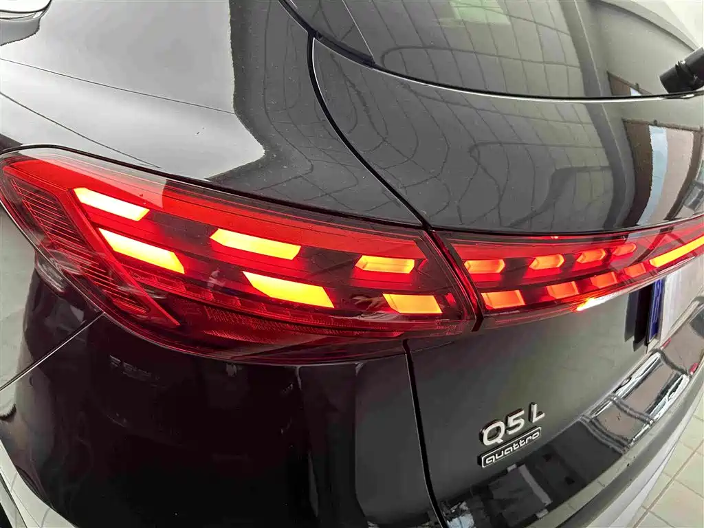 Audi Q5L — миниатюра 12
